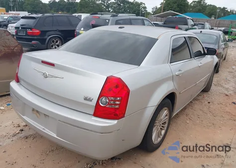 2009 Chrysler 300 Touring из США, поврежденный, VIN 2C3KA53V19H605703